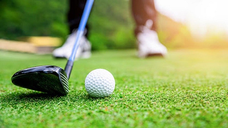 Yếu tố ảnh hưởng đến khoảng cách đánh gậy golf