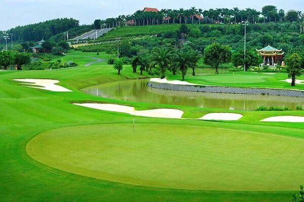 Kích thước sân tập golf ngoài trời