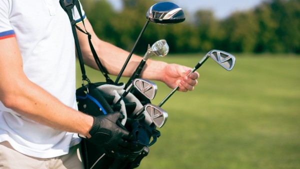 Chọn gậy golf phù hợp với trình độ và kỹ năng