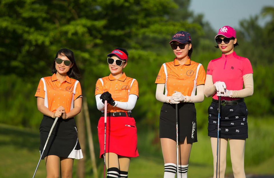 Thời trang golf kết hợp cùng phụ kiện