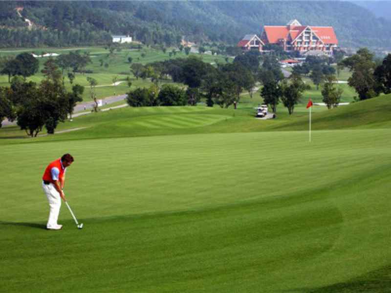 Khu tập golf riêng tư, yên tĩnh