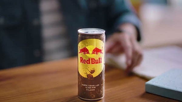 Những người nên hạn chế sử dụng Red Bull do lượng calo cao