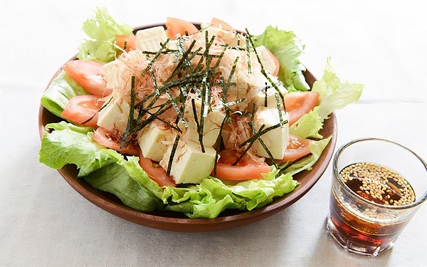 Salad đậu phụ đơn giản nhưng giàu chất dinh dưỡng