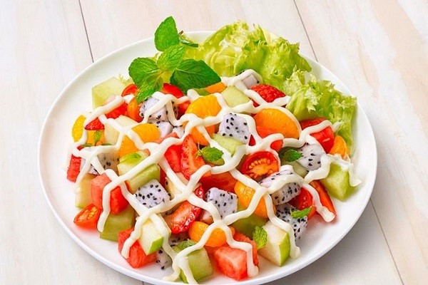 Salad là món ăn được nhiều chị em ưa chuộng