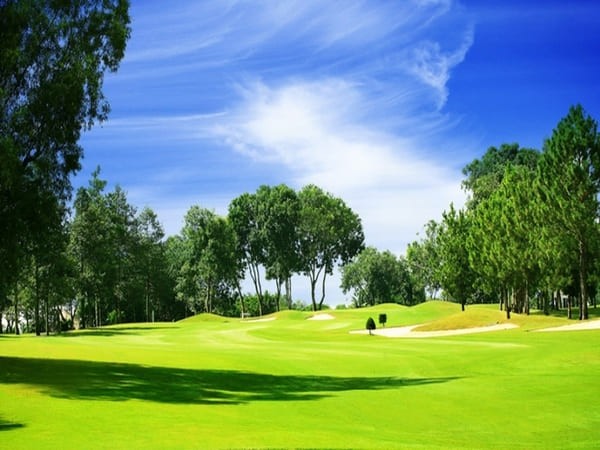 Hướng dẫn chi tiết cách đặt sân golf Thủ Đức