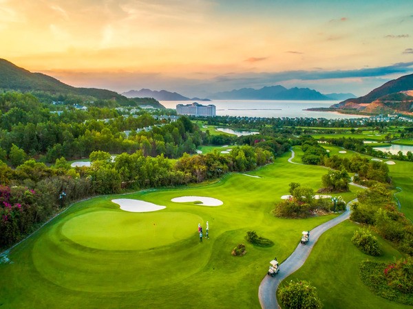 Sân golf Vinpearl Golf Nha Trang