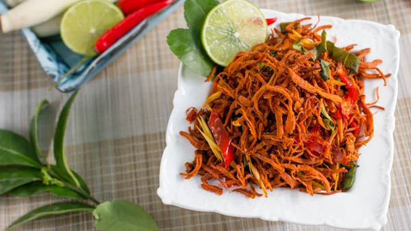 Mẹo ăn khô gà mà vẫn giữ dáng