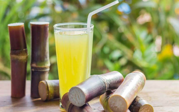 Một ly nước mía bao nhiêu calo? Phân tích theo kích thước và loại mía