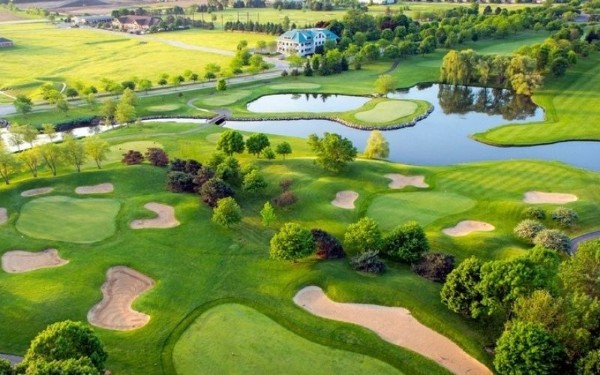 Tổng quan về các loại sân golf
