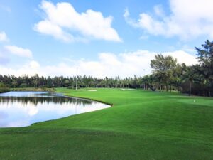Trải nghiệm golf và du lịch