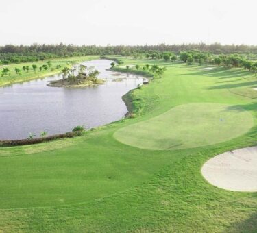 Sân golf Cửa Lò​: Thông tin chi tiết và bảng giá mới nhất