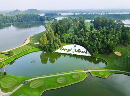 Sân golf Đồng Mô tọa lạc tại Thôn Đồng Mô, Xã Vân Hòa, Ba Vì, Hà Nội
