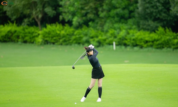 Kinh nghiệm chơi golf tại đồng mô