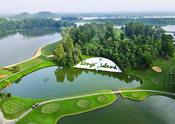 Sân golf Đồng Mô tọa lạc tại Thôn Đồng Mô, Xã Vân Hòa, Ba Vì, Hà Nội