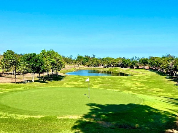 Sân golf Paradise Vũng Tàu bao gồm 27 lỗ golf