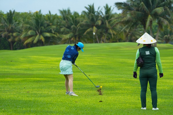 Paradise Golf Resort có đội ngũ huấn luyện viên giàu kinh nghiệm và tâm huyết
