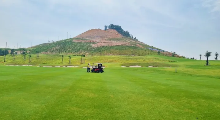Sân golf Việt Yên​: Review đặc điểm, vị trí và bảng giá 2025
